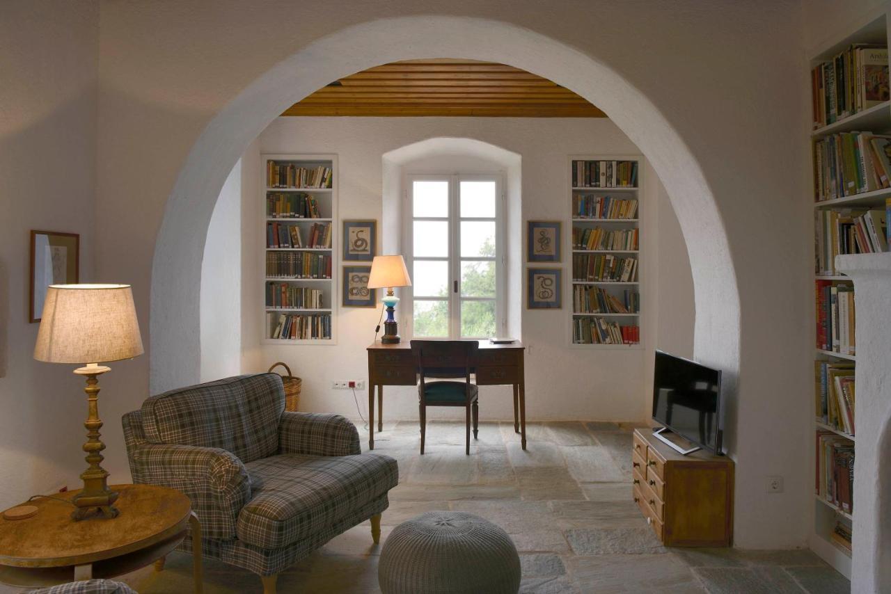 Patrick & Joan Leigh Fermor House Bed & Breakfast Кардамили Екстериор снимка